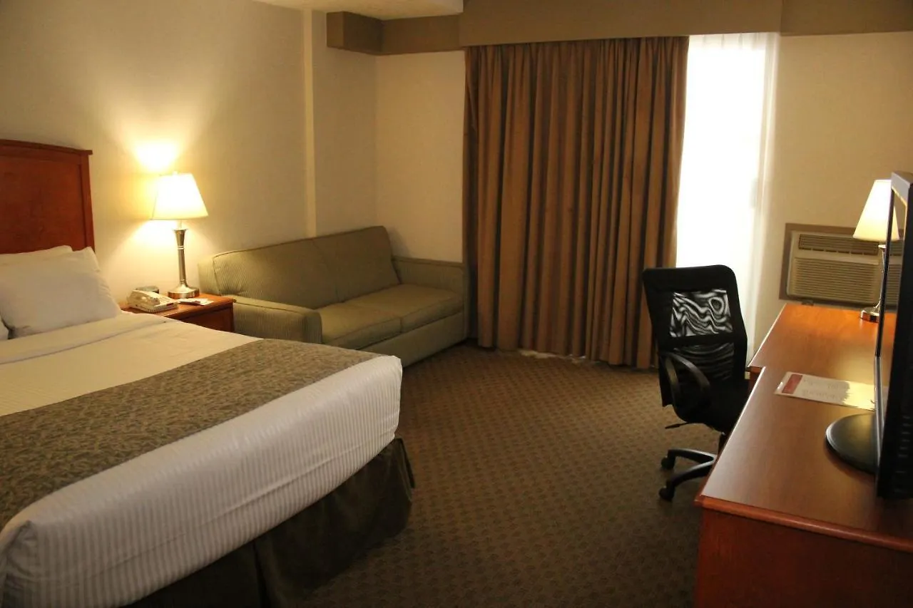 Hotel Ramada By Wyndham Edmonton South 3*,  Canada