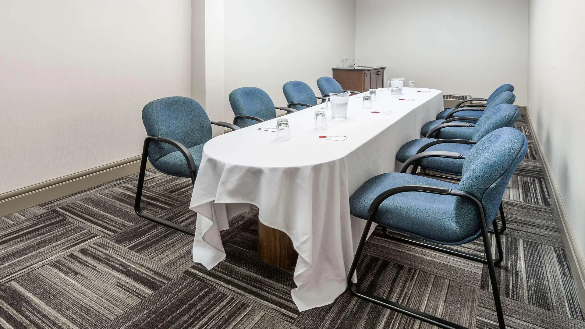 ***  Ramada By Wyndham Edmonton South Hotell Kanada