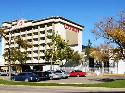 Ramada By Wyndham Edmonton South Hotell 3*,