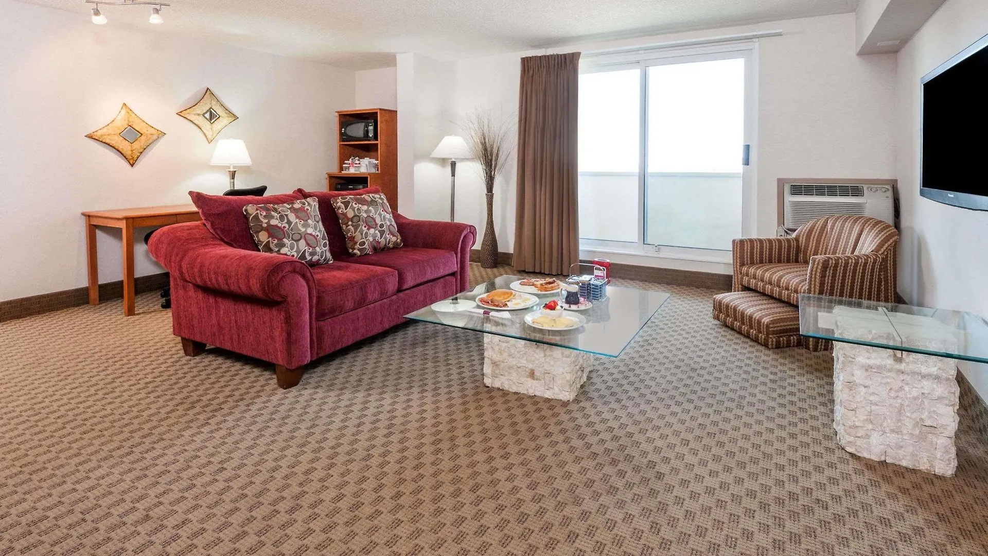 Ramada By Wyndham Edmonton South Hotell 3*,