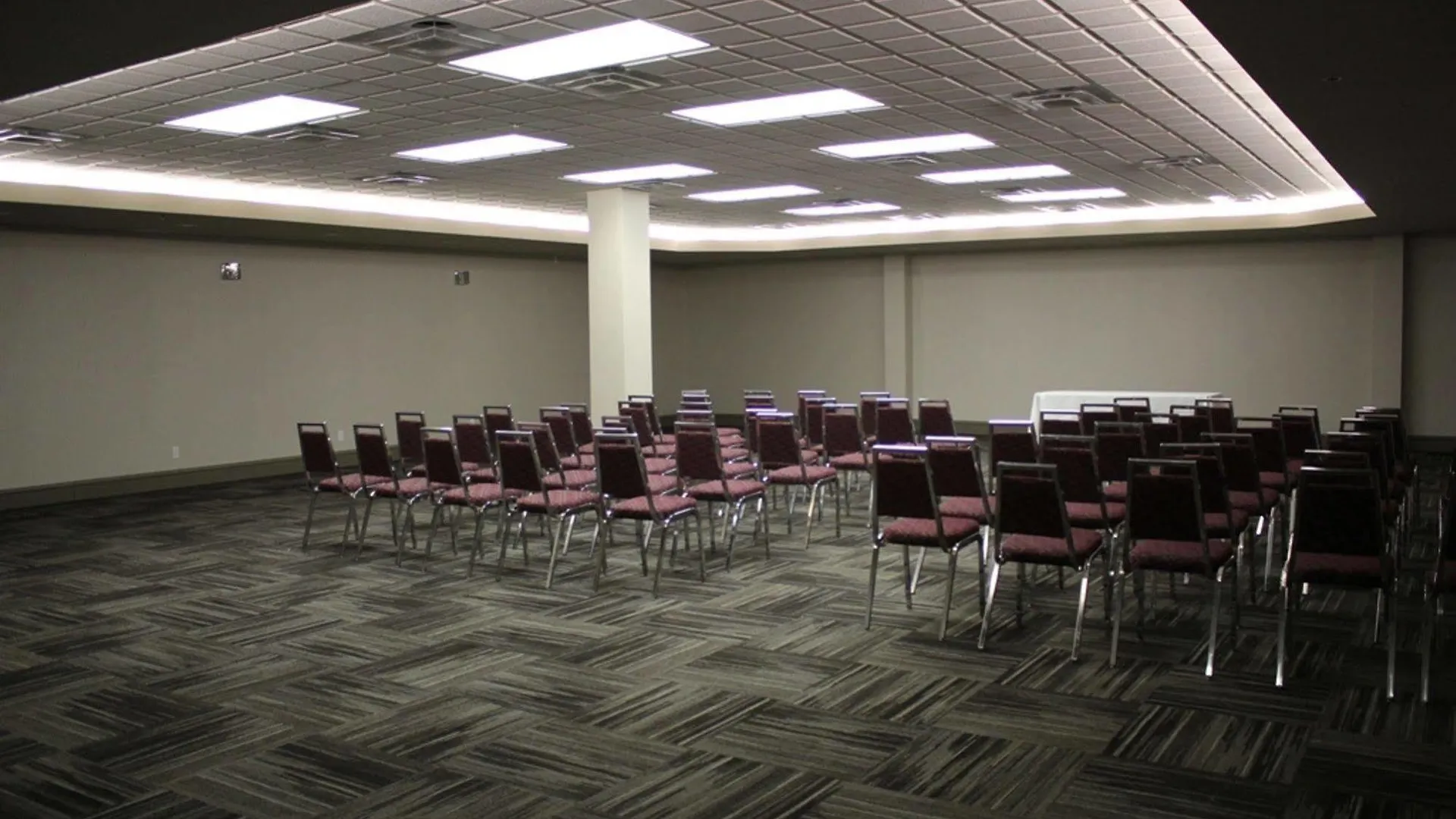 Ramada By Wyndham Edmonton South Hotell