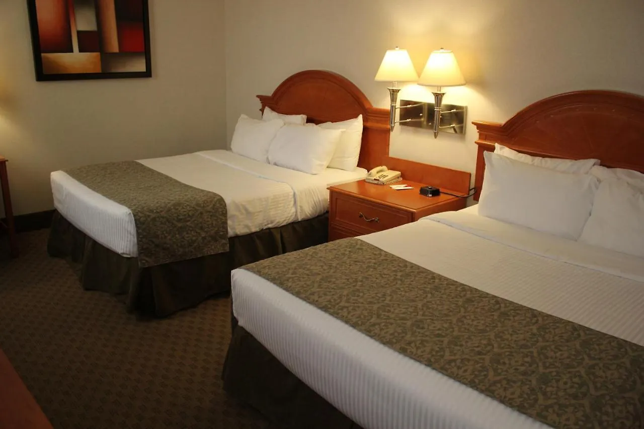 Ramada By Wyndham Edmonton South Hotel