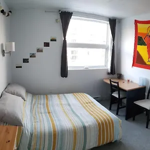 Very Nice, Clean And Quiet Double Next To Downtown Homestay
