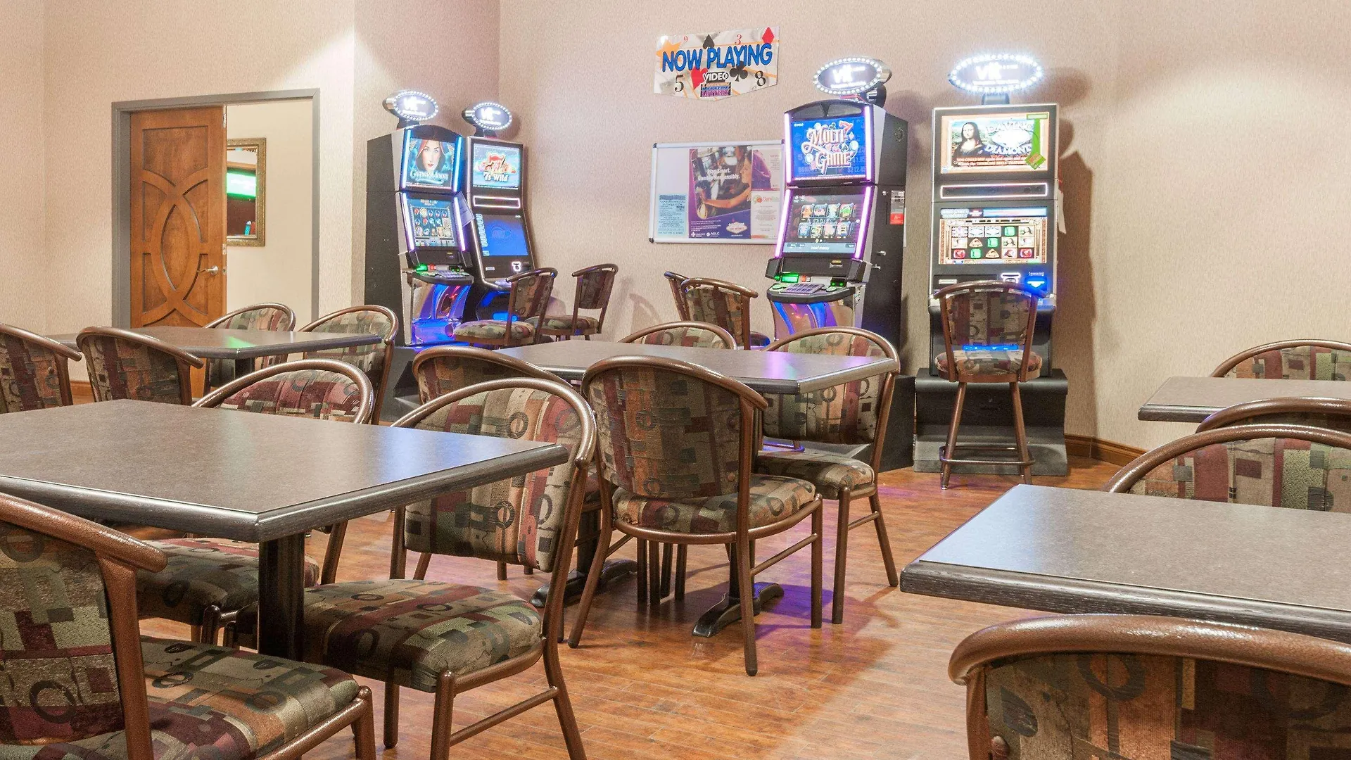 Hotel Ramada By Wyndham Edmonton South