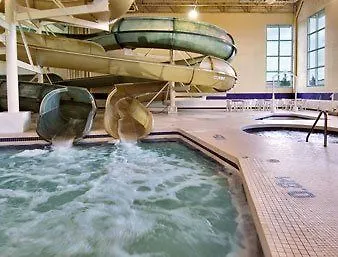 ***  Hotel Ramada By Wyndham Edmonton South Kanada