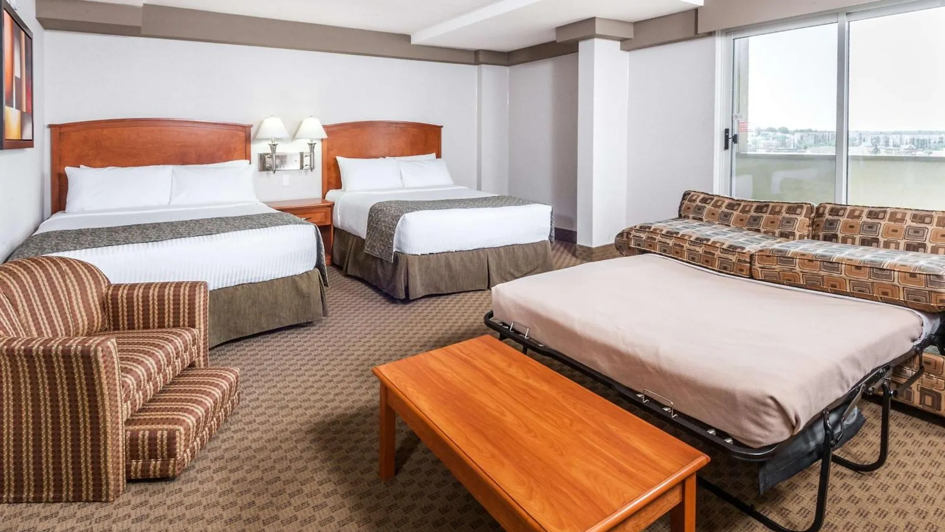 Hotel Ramada By Wyndham Edmonton South